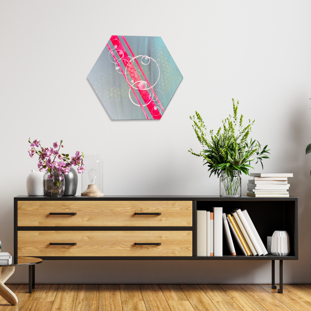 Abstraktes Acrylgemälde in einer sechseckigen Form, das Gemälde ist salbeigrün und Pink. Durch Farben und Form kann es beim Betrachten die Kreativität anregen und fördern.
