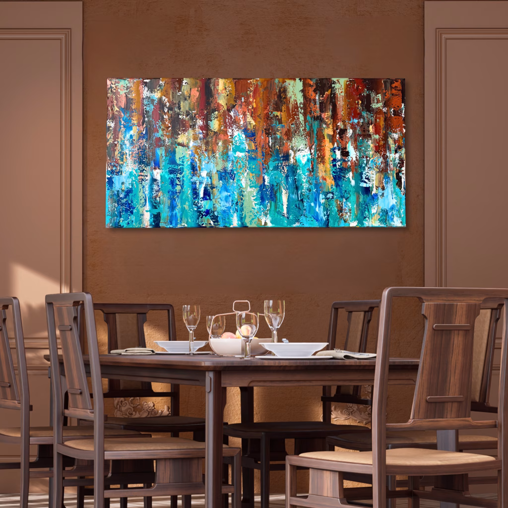 Abstraktes Acrylgemälde, das kühle Blautöne mit warmen Erd- und Kupfertönen kontrastiert. Das moderne Wandbild dient als Blickfang in einem Esszimmer. Es wurde von der Künstlerin Janiscolorart mit Spachteltechnik gefertigt.